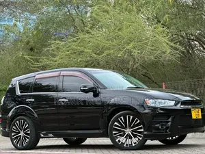 Mitsubishi Outlander 2010 Black