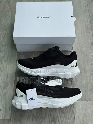 Alo ShoesSizes: 40 - 41 - 42 - 43 - 44