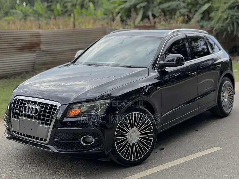 Audi Q5 2012 Black