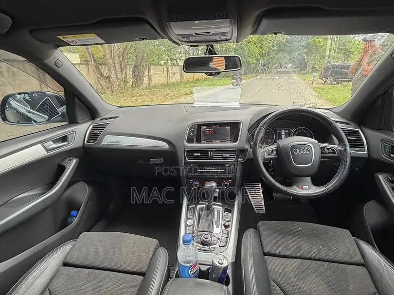 Audi Q5 2012 Black