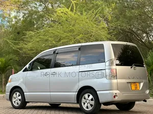 Toyota Voxy 2006 Silver
