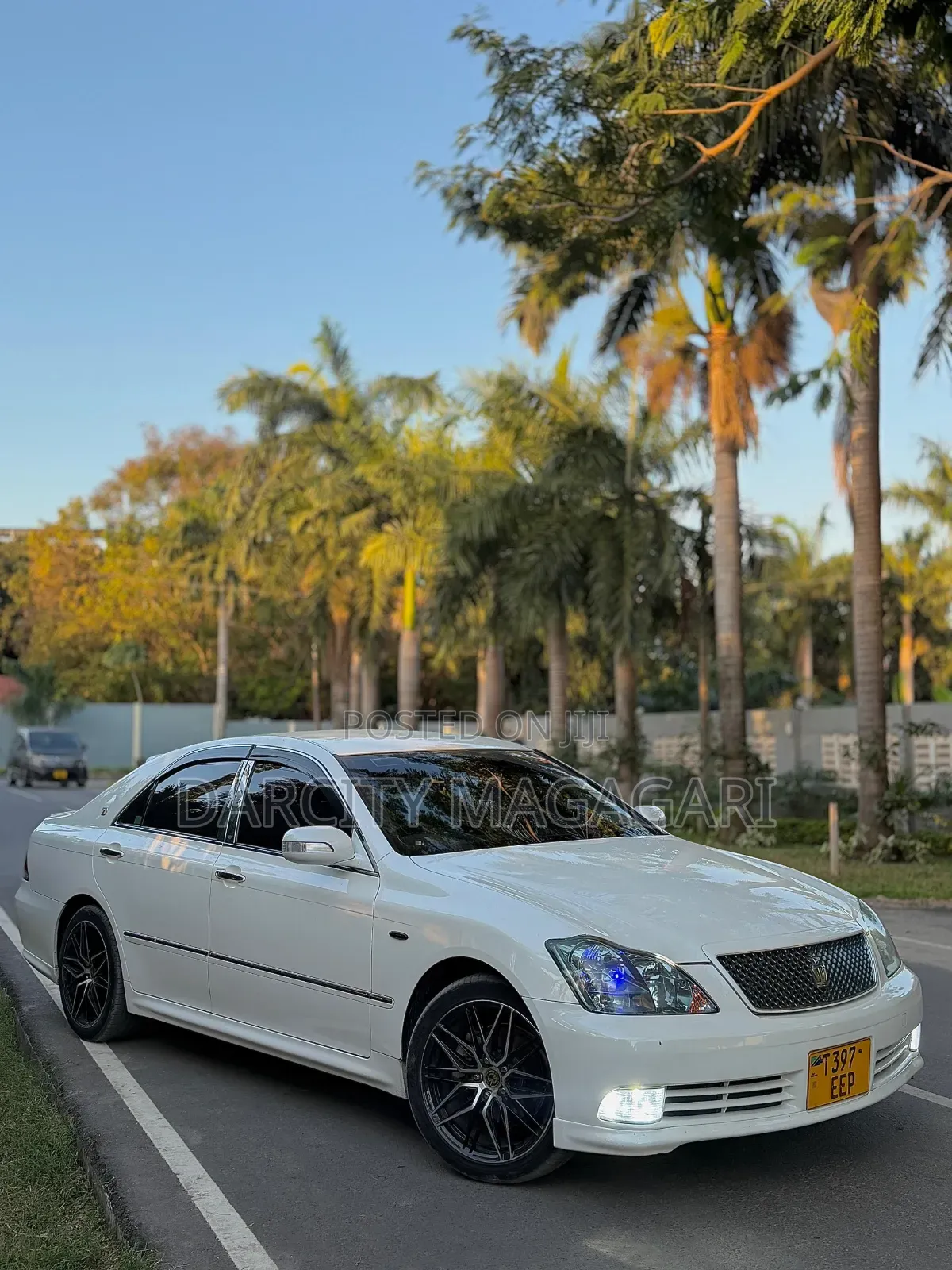 Toyota Crown 2007 White