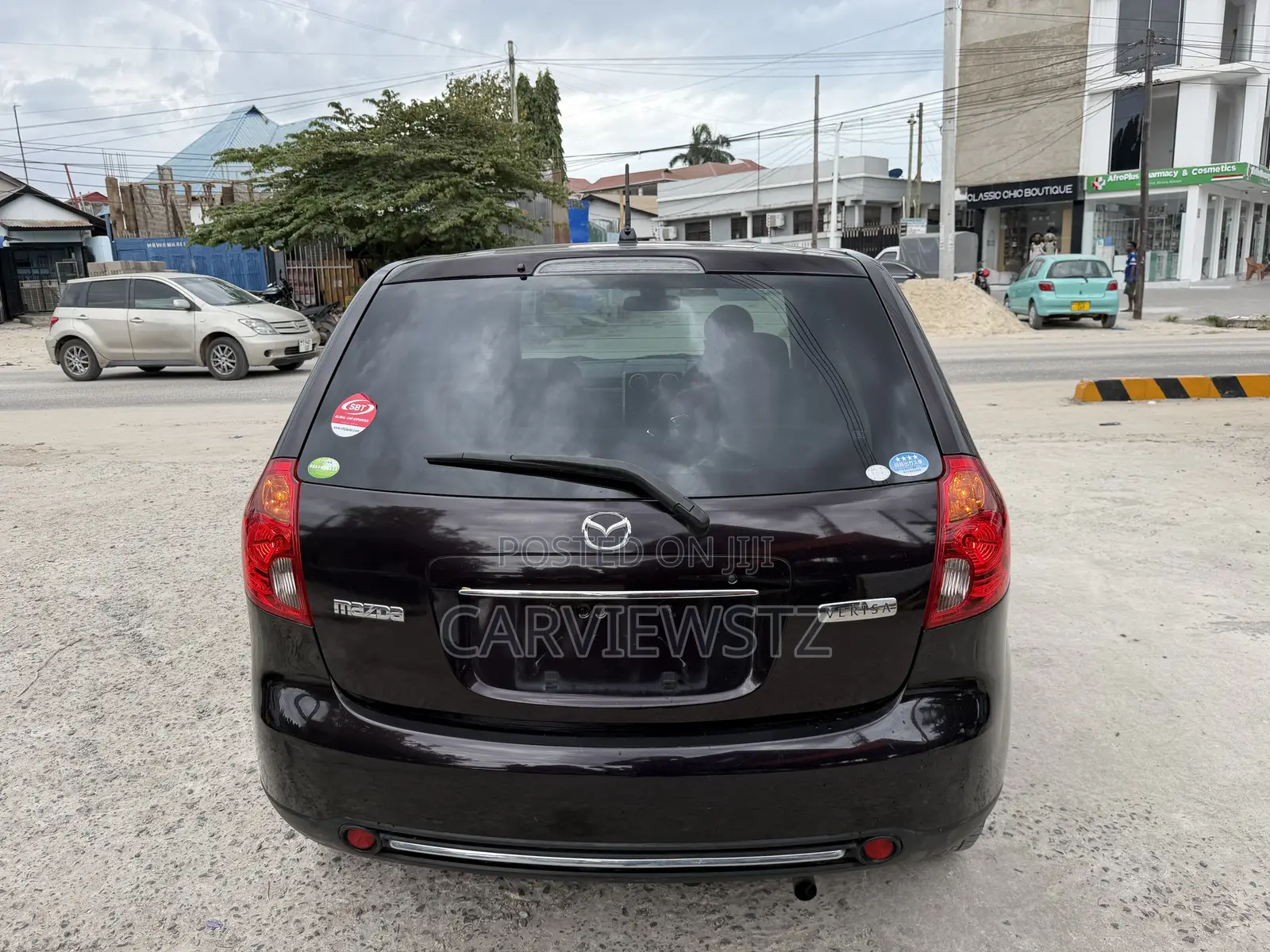 Mazda Verisa 2009 Brown