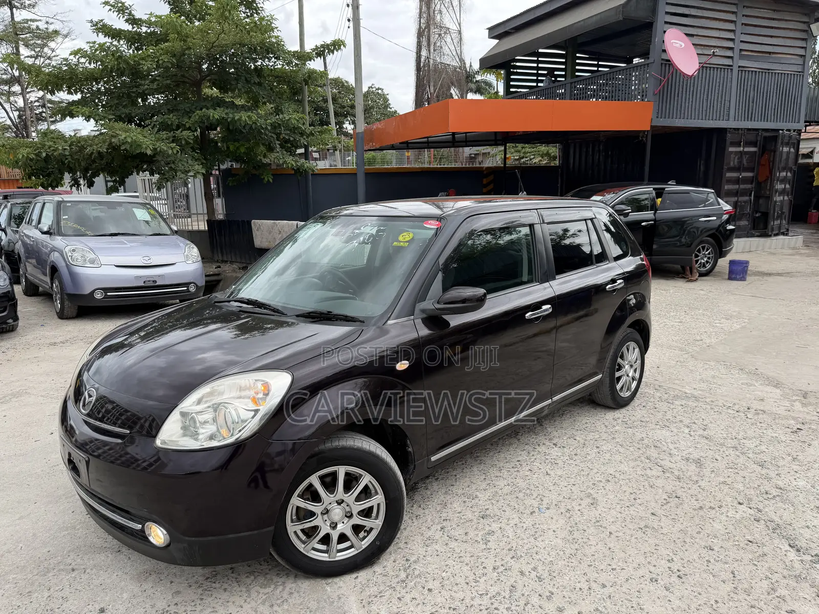Mazda Verisa 2009 Brown