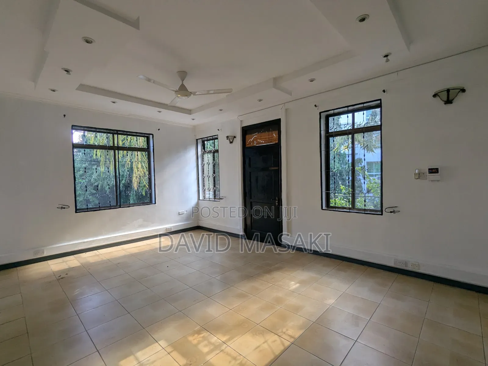 14bdrm House in Office Building, Masaki for rent