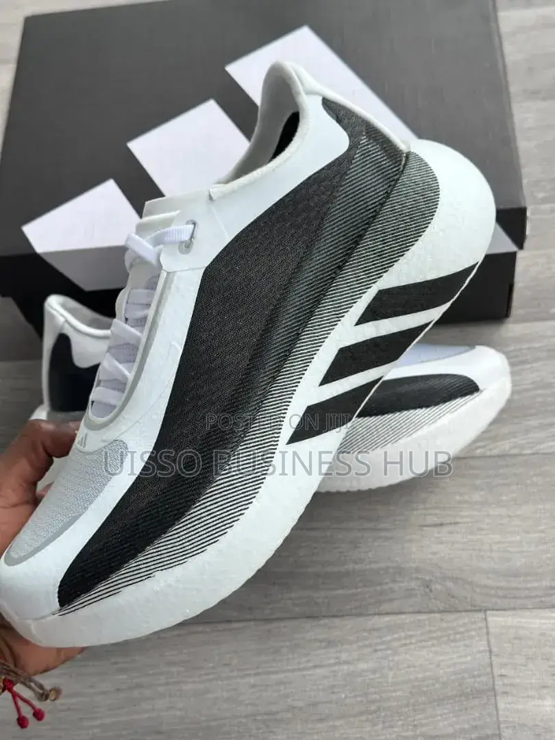  Addidas Shoe Hyperboost 