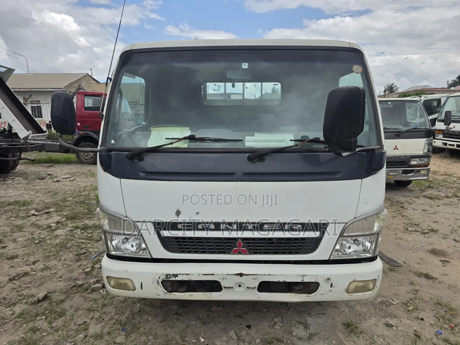 Mmitsubishi Canter