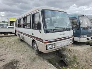 Mitsubishi Fuso Rosa 1998