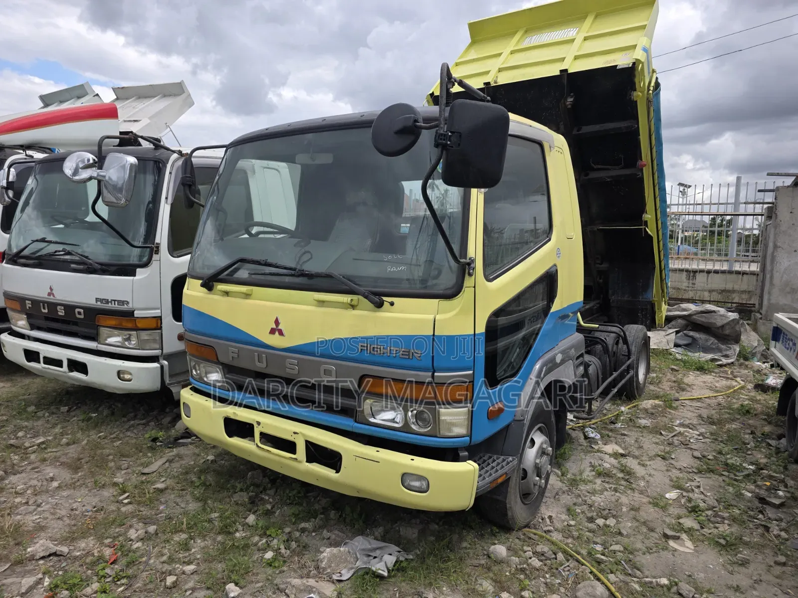 Fuso Tipper