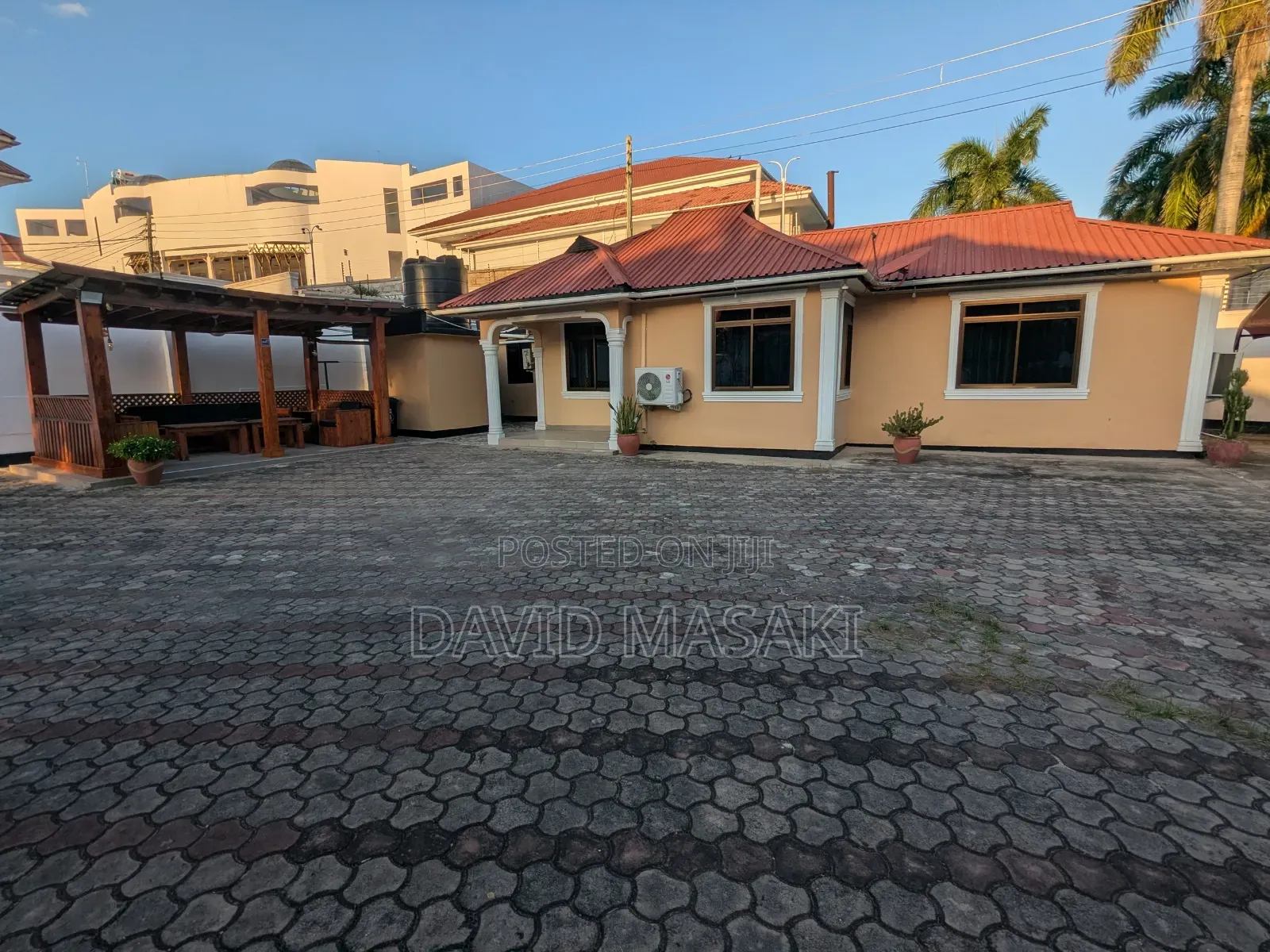 Furnished 2bdrm Bungalow in Bungalow, Oyster Bay for rent