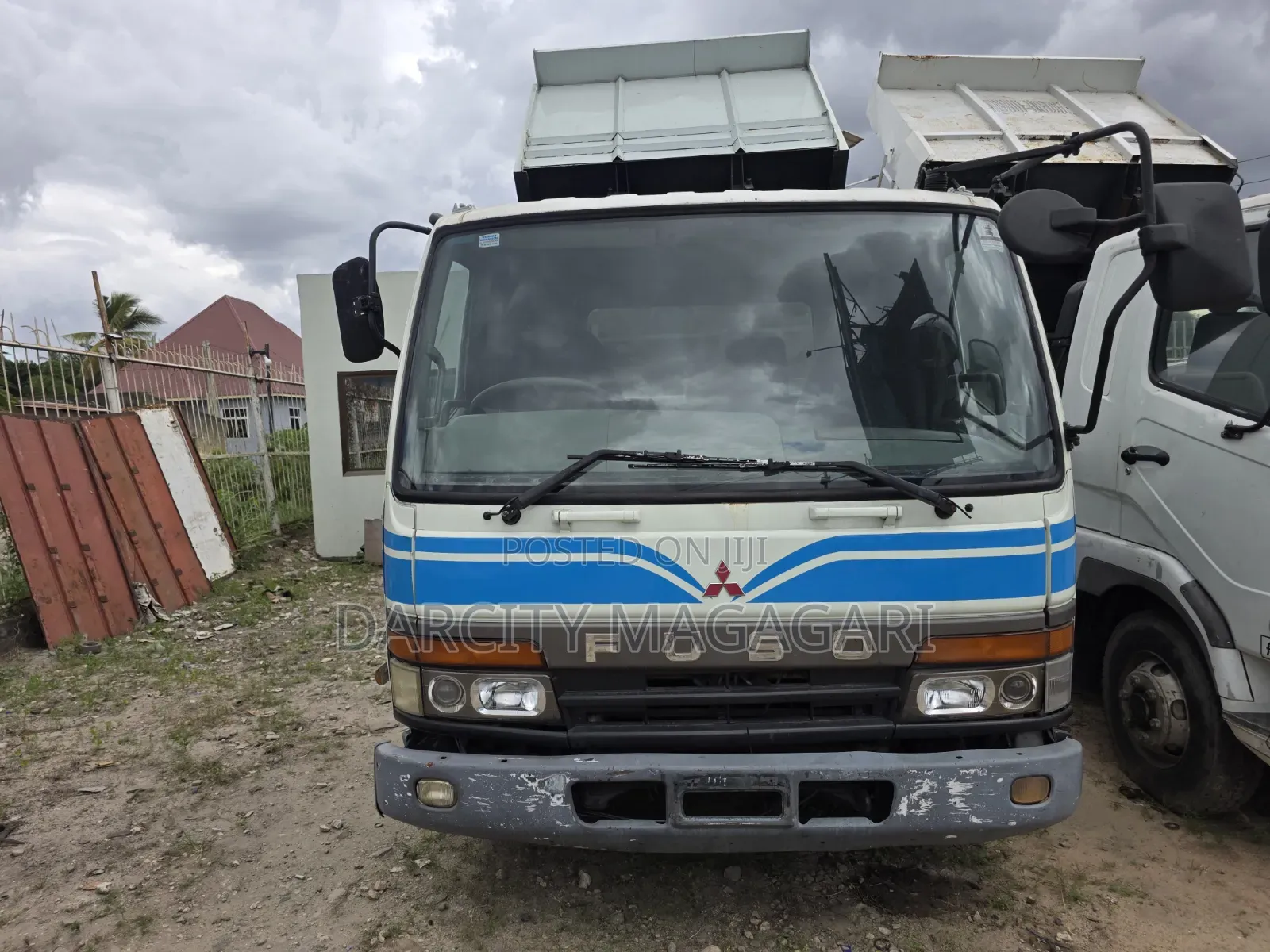 Fuso Tipper
