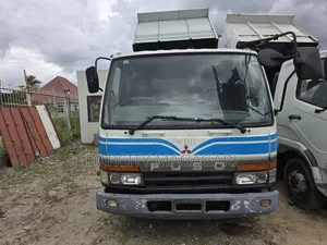 Fuso Tipper