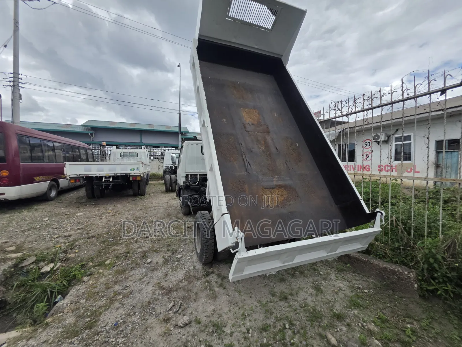 Canter Tipper