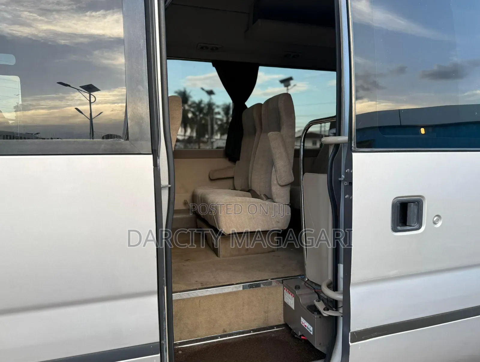 Toyota Coaster 1999