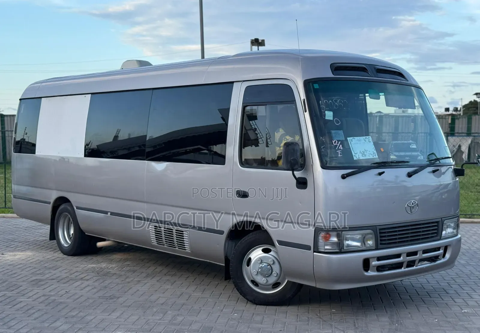 Toyota Coaster 1999