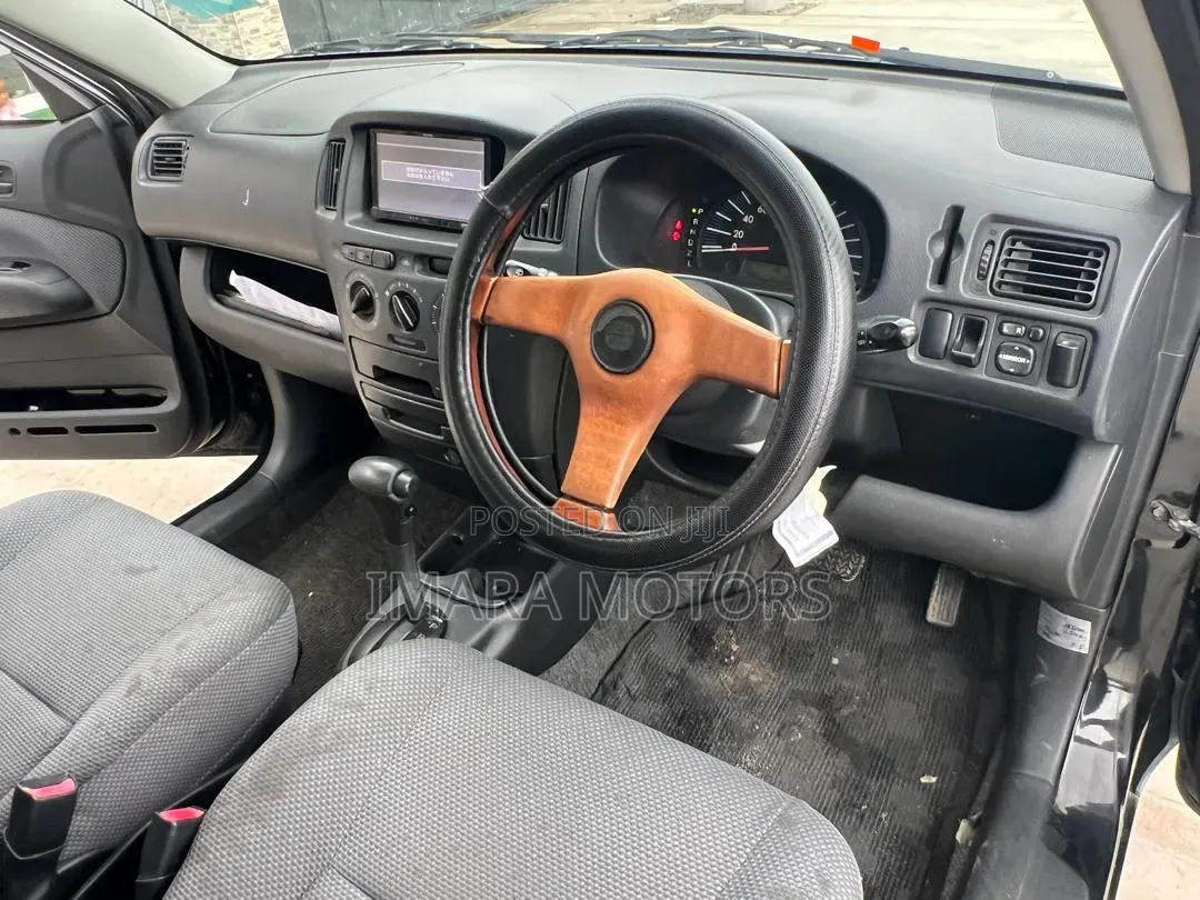 Toyota Succeed 2005 Black