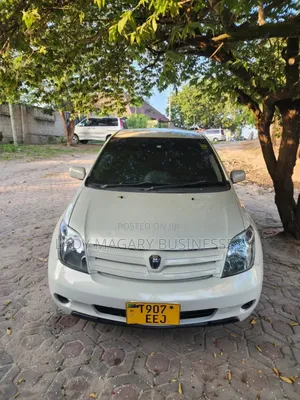 Toyota IST 2004 White