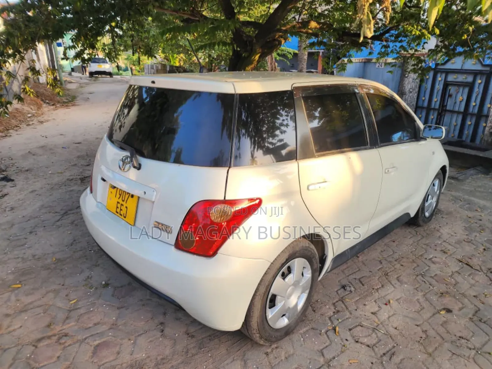 Toyota IST 2004 White