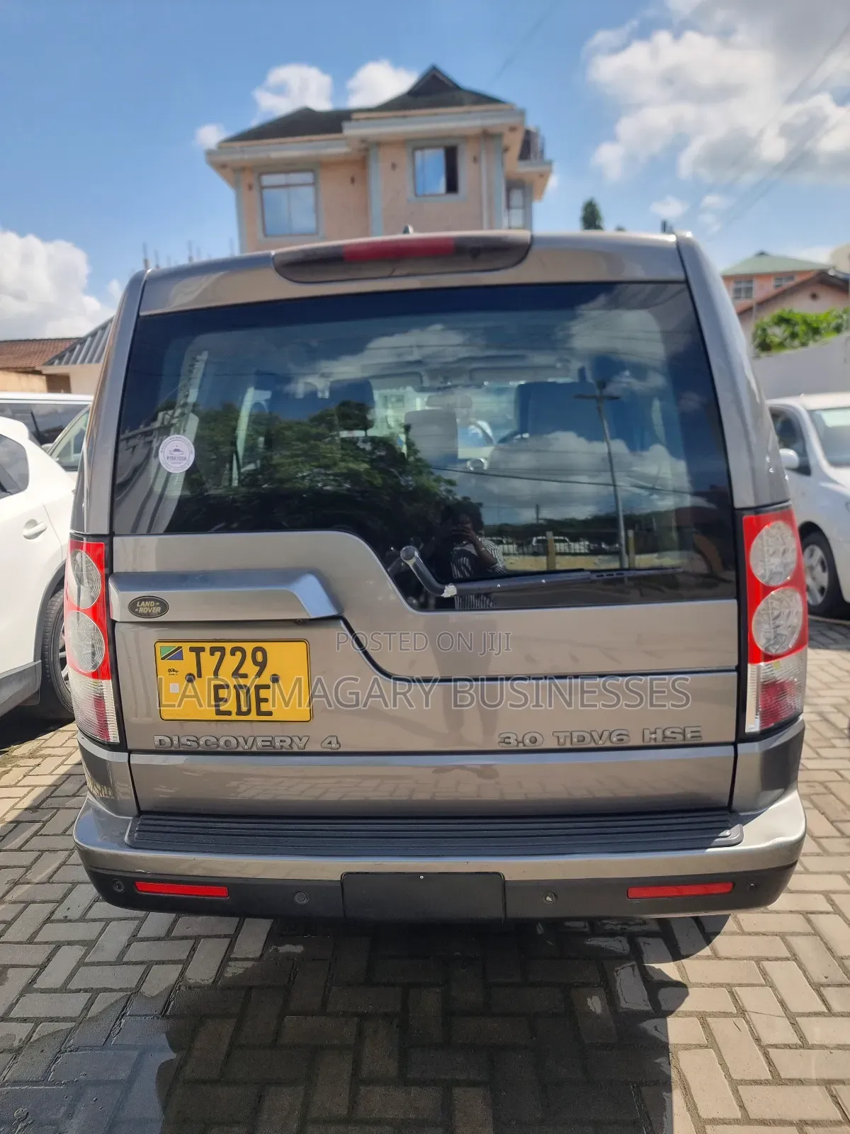 Land Rover Discovery 2010 Gray