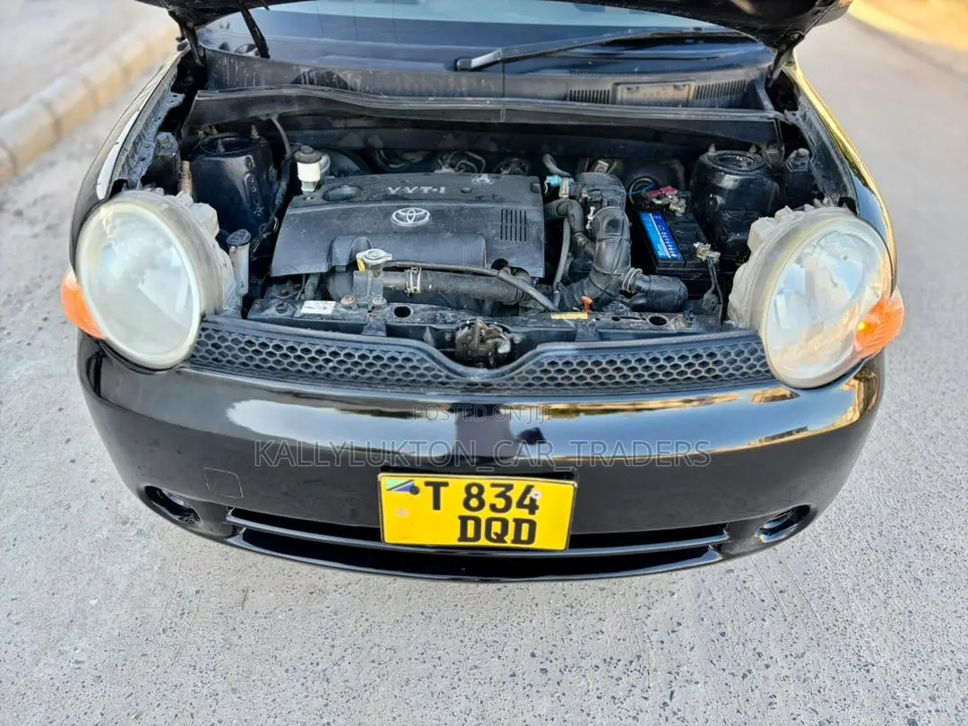 Toyota Sienta 2008 Black