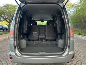 Toyota Noah 2006 Silver