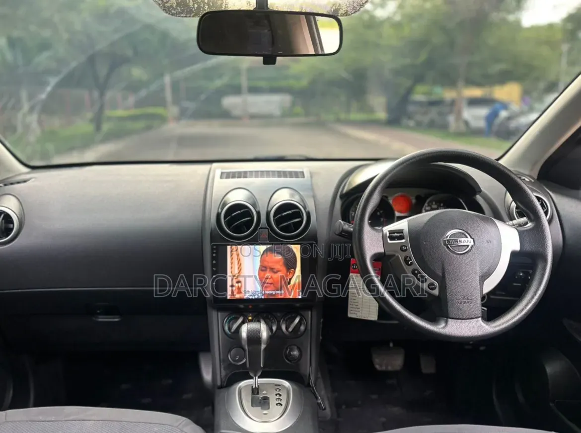 Nissan Dualis 2009 Orange