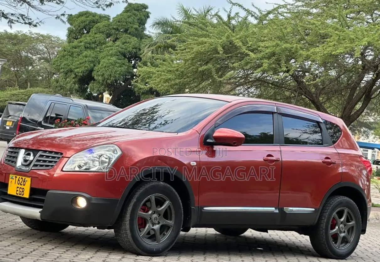 Nissan Dualis 2009 Orange