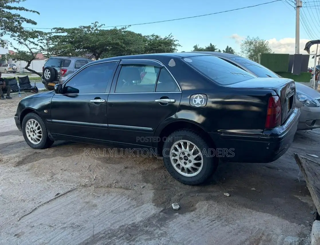 Toyota Progress 2003 Black
