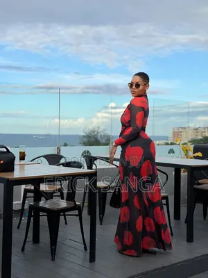 Mobeto Dress