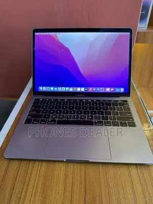 Laptop Apple MacBook Pro 2018 8GB Intel Core i7 SSD 256GB