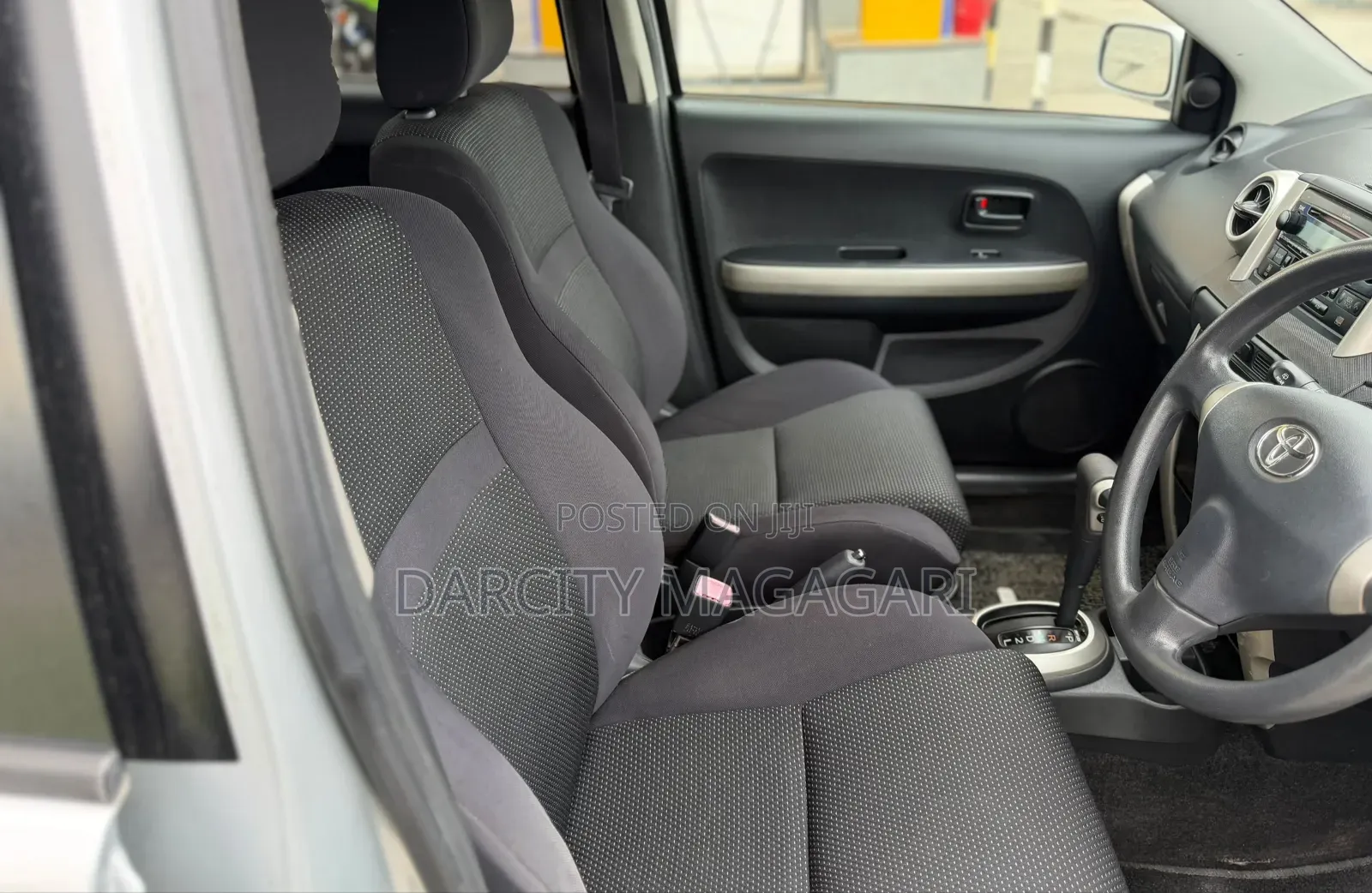 Toyota IST 2005 Silver