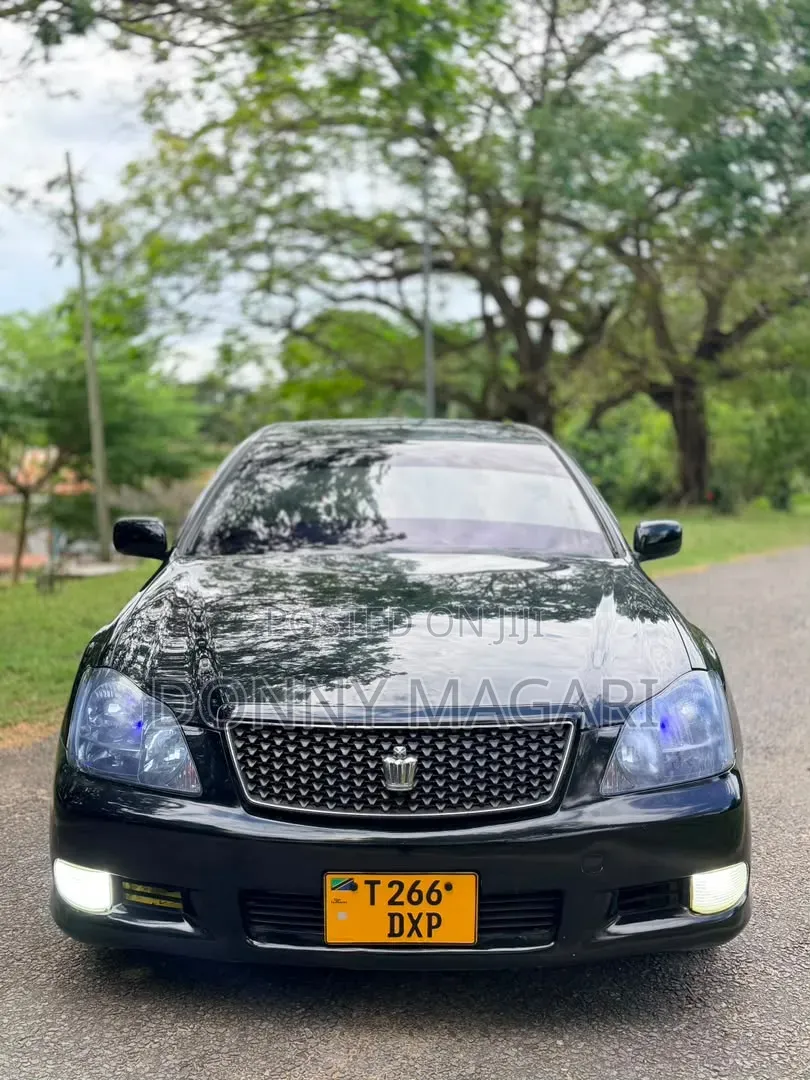 Toyota Crown 2007 Black