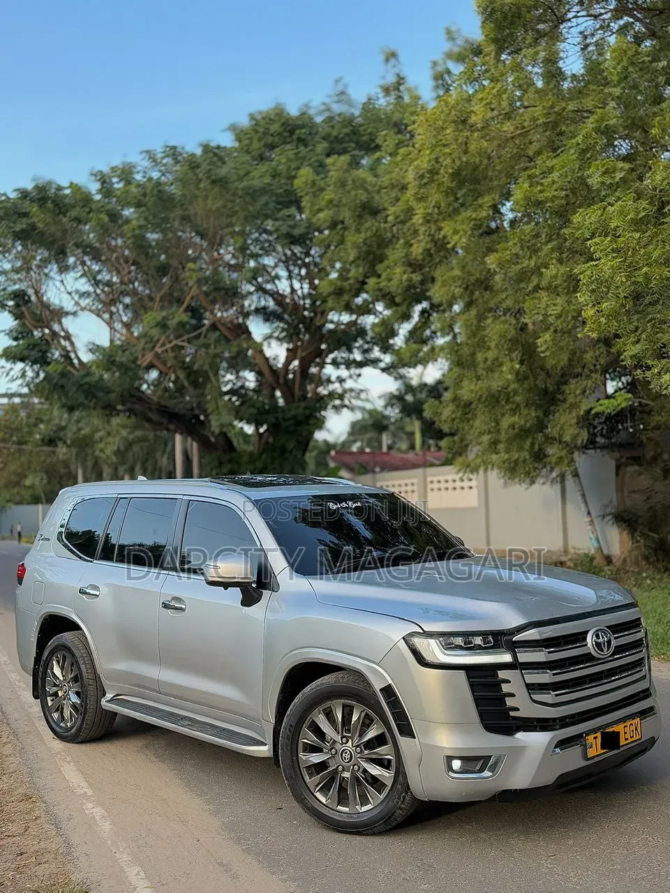 Toyota Land Cruiser 2023 Silver
