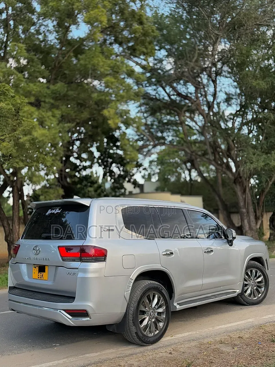 Toyota Land Cruiser 2023 Silver