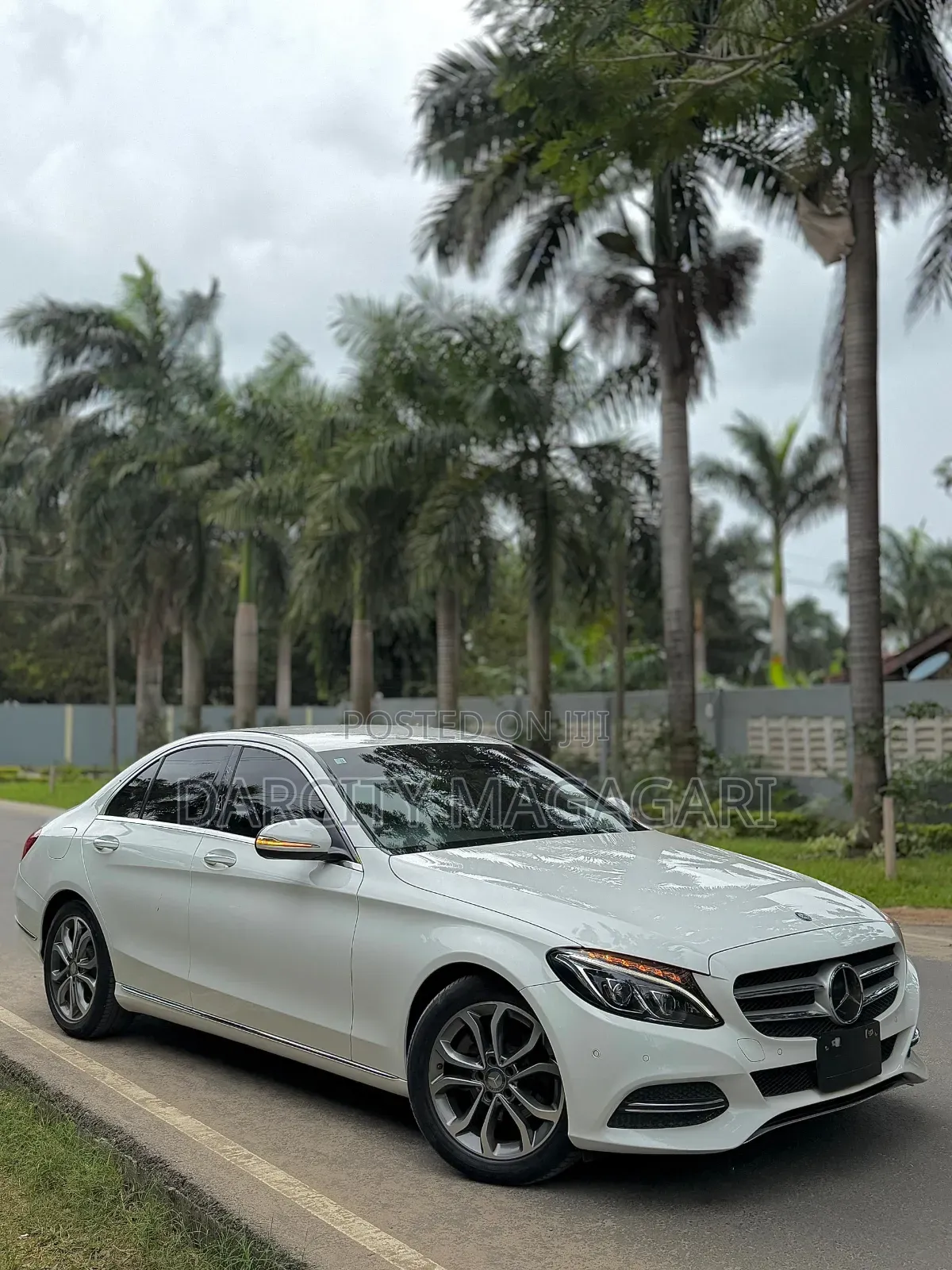 Mercedes-Benz C200 2014 White