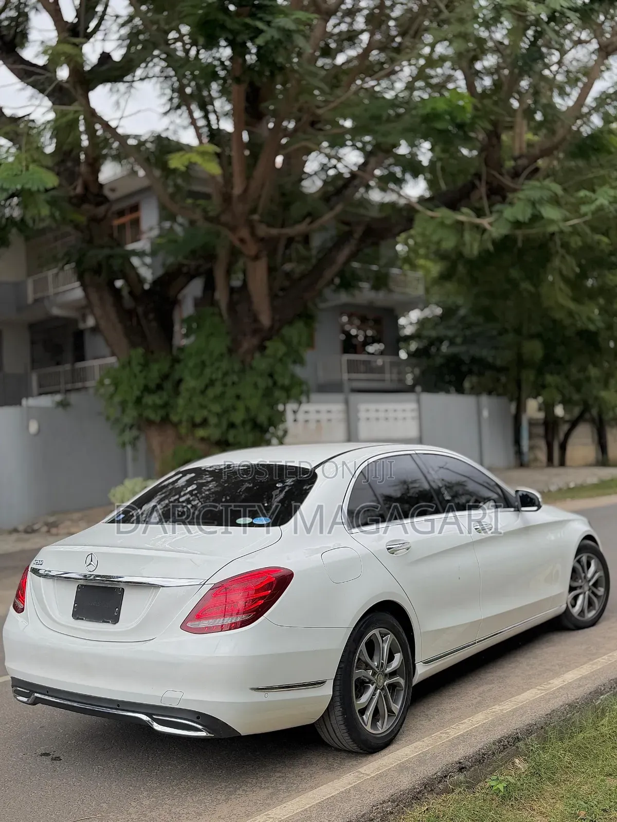 Mercedes-Benz C200 2014 White