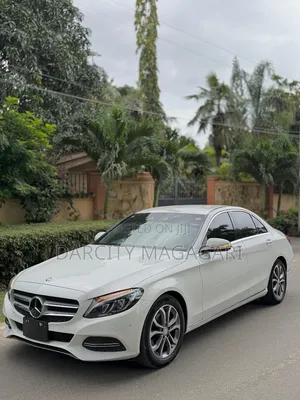 Mercedes-Benz C200 2014 White