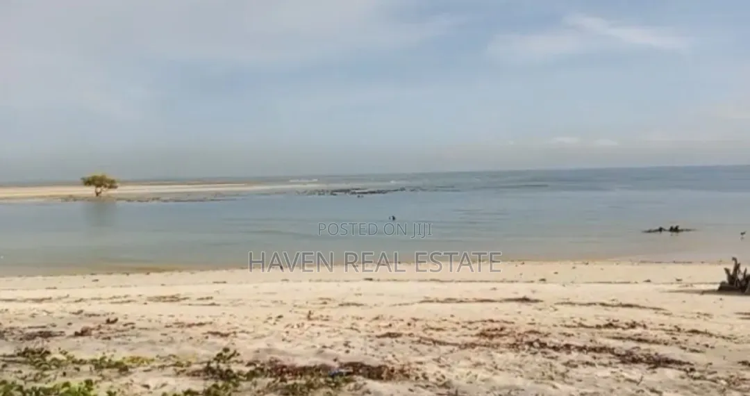 Beach Plot for Sale at Kigamboni Mwongozo