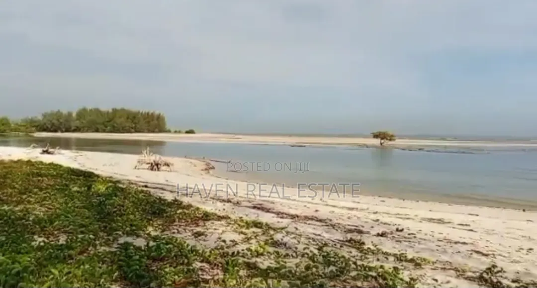 Beach Plot for Sale at Kigamboni Mwongozo