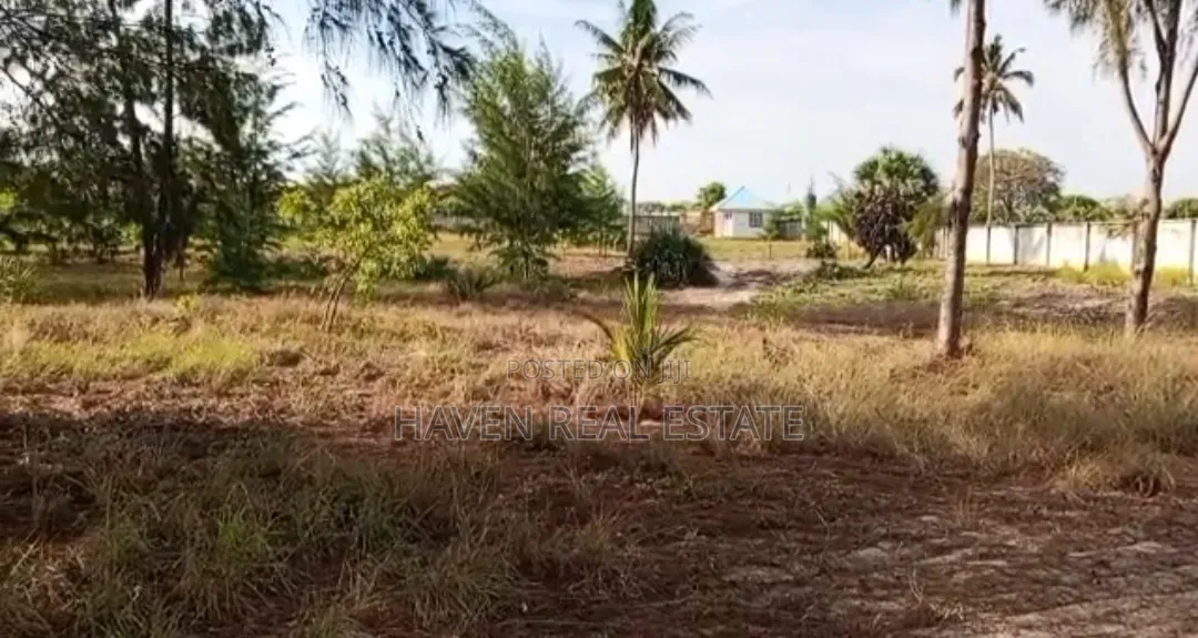 Beach Plot for Sale at Kigamboni Mwongozo