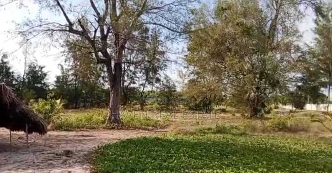 Beach Plot for Sale at Kigamboni Mwongozo