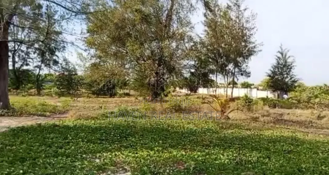 Beach Plot for Sale at Kigamboni Mwongozo