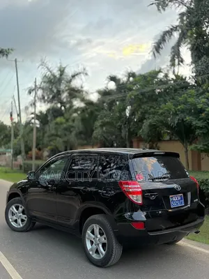 Toyota RAV4 2009