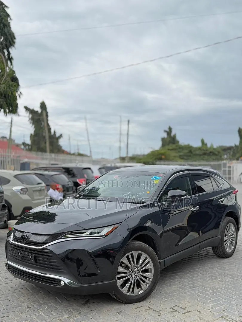 Toyota Harrier 2021 Black