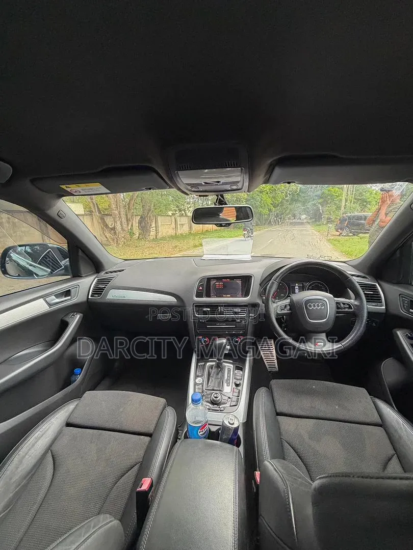 Audi Q5 2012 Black