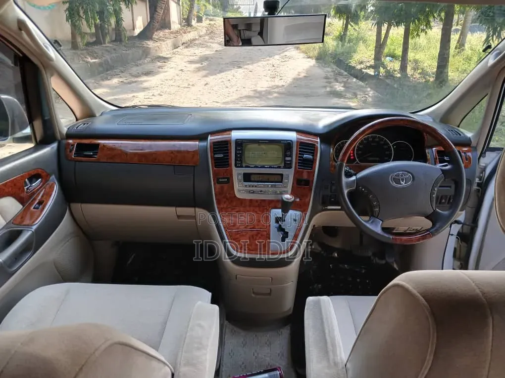 Toyota Alphard 2004 White