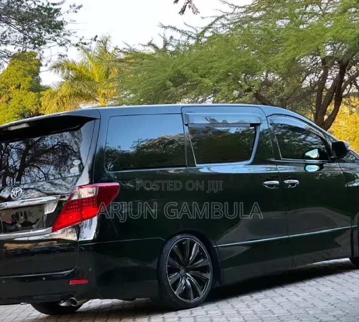 Toyota Alphard 2008 Black
