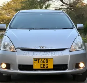 Toyota Wish 2005 Silver