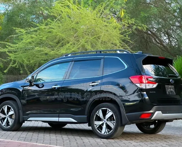 Subaru Forester 2019 Black