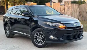 Toyota Harrier 2.0 2016 Black